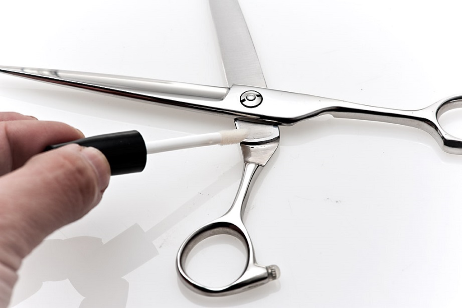 hair dressers scissors maintenance